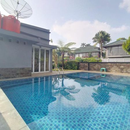Villa Bukit Danau Lot 14 Cinengangirang ภายนอก รูปภาพ