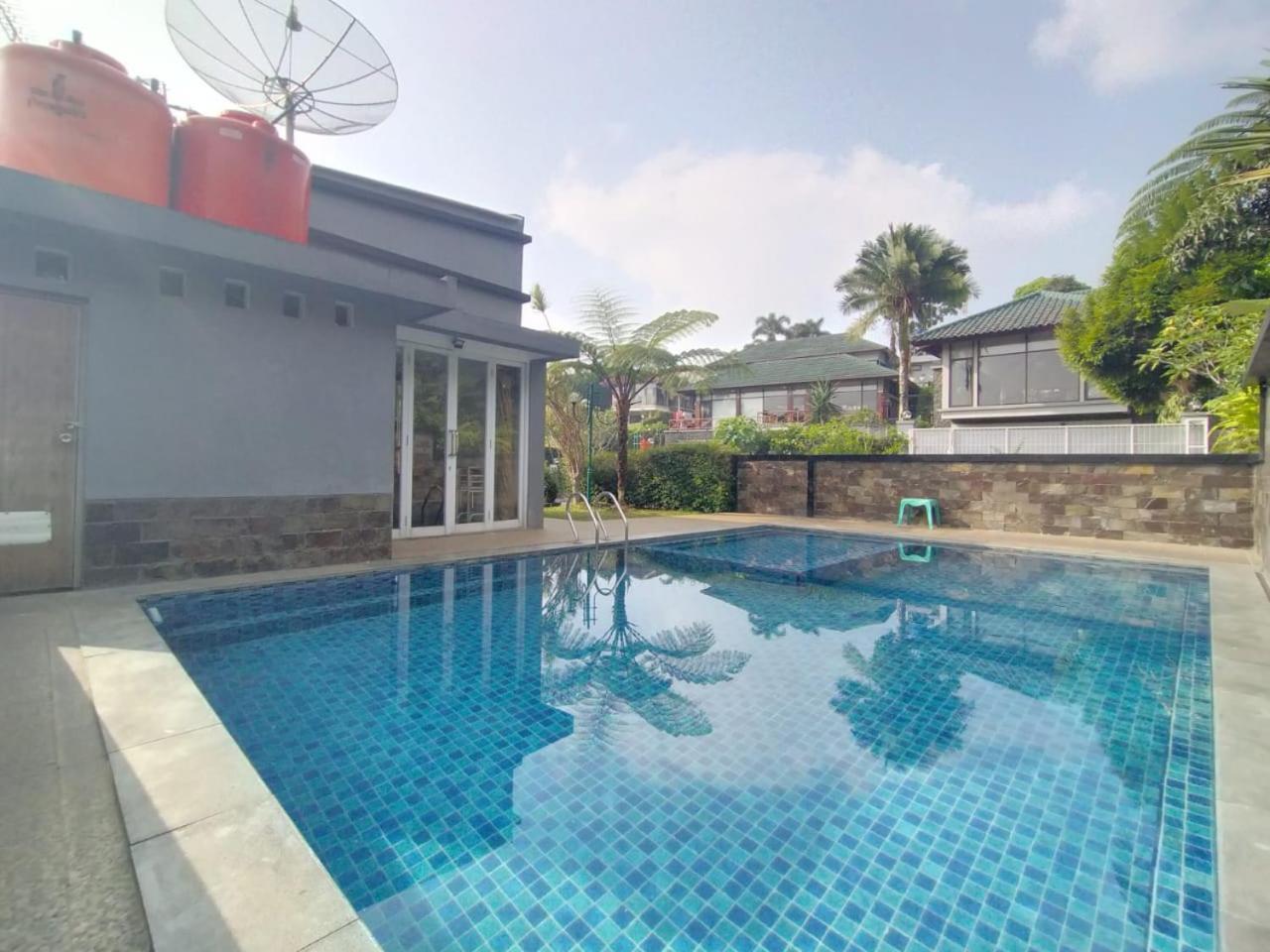 Villa Bukit Danau Lot 14 Cinengangirang ภายนอก รูปภาพ